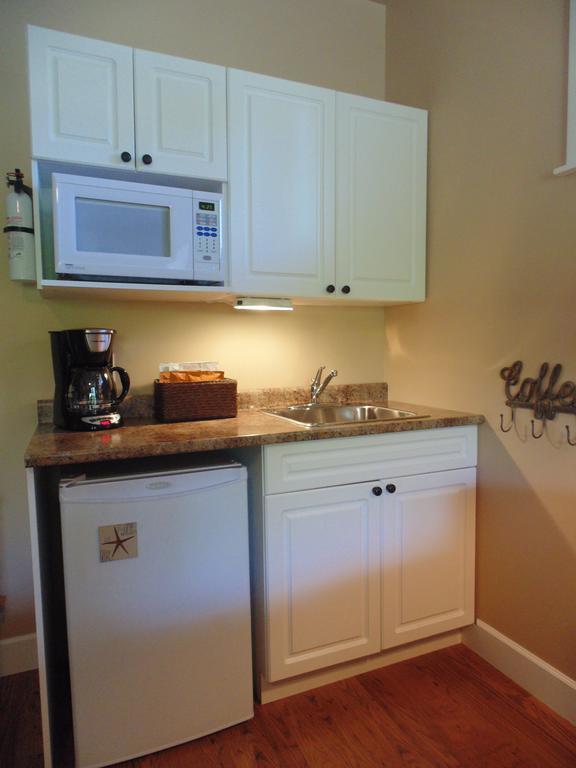 Ocean Mist Guesthouse Ucluelet Rom bilde